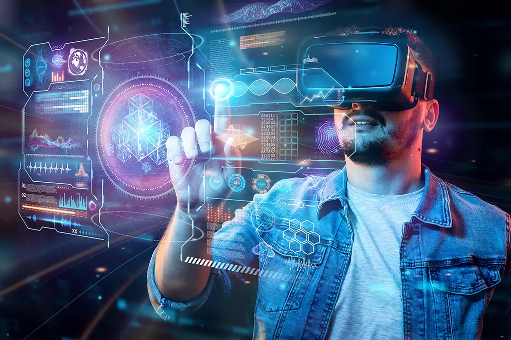 homme qui utilise la réalité augmenté avec un casque VR